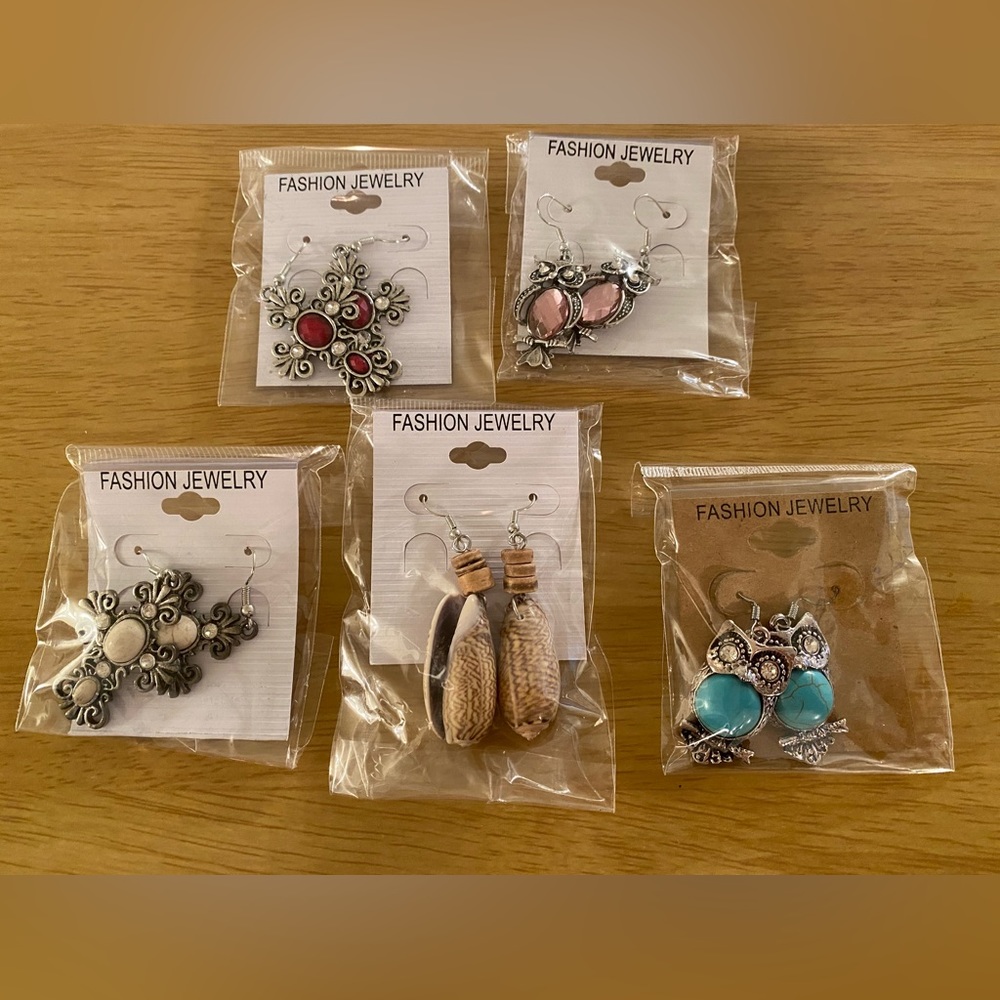 Fashion jewelry earrings